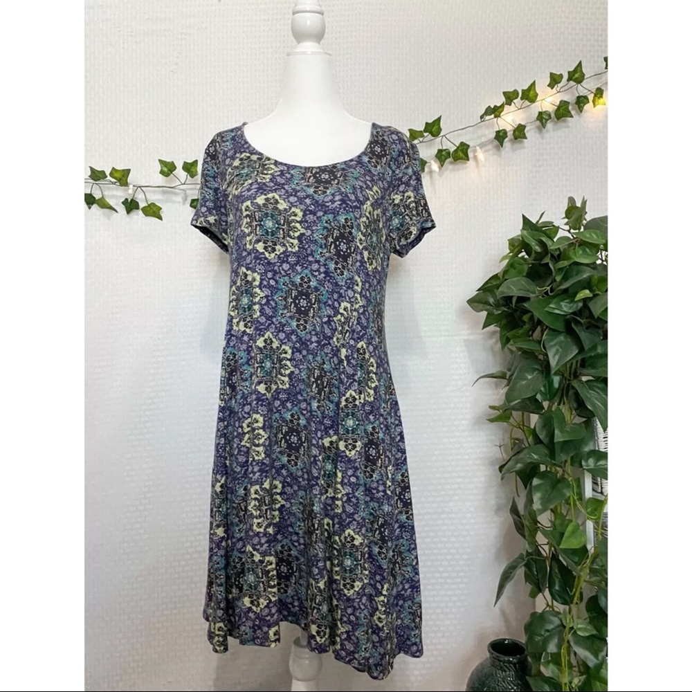 hollister M blue floral paisly skater dress